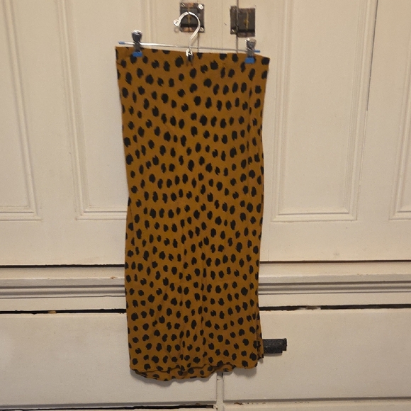Madewell Dresses & Skirts - Madewell Mustard Yellow Pencil Skirt with Black Spot Print